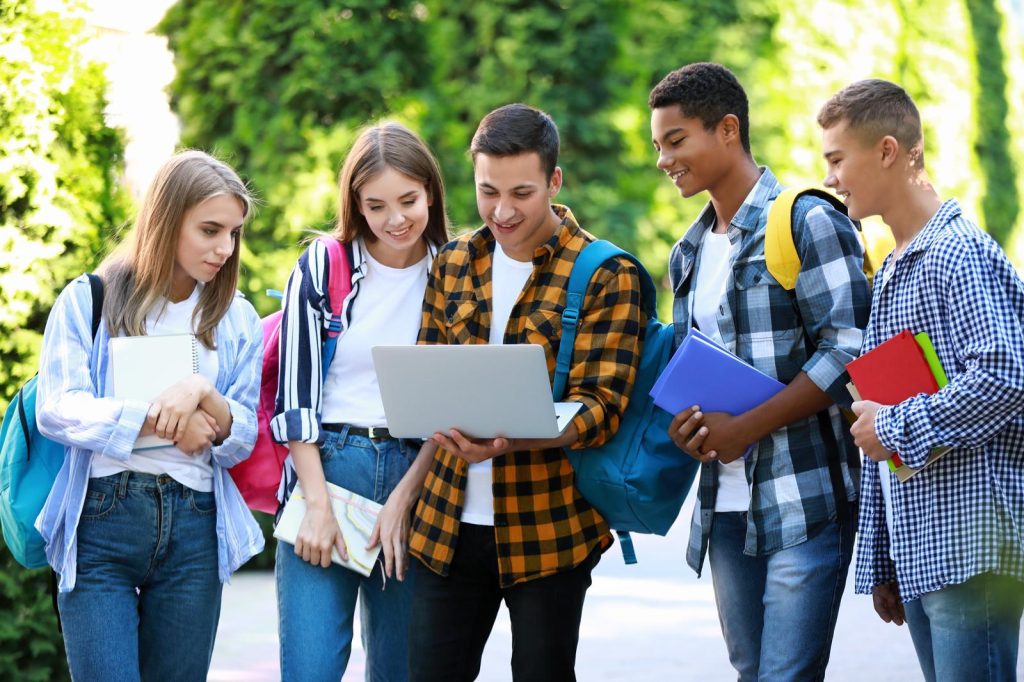 Scuole serali a Terracina